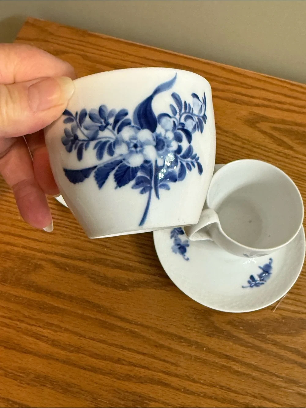 Vintage Pair 2 Sets Royal Copenhagen Blue Flowers Angular Cup Saucer Design 8193